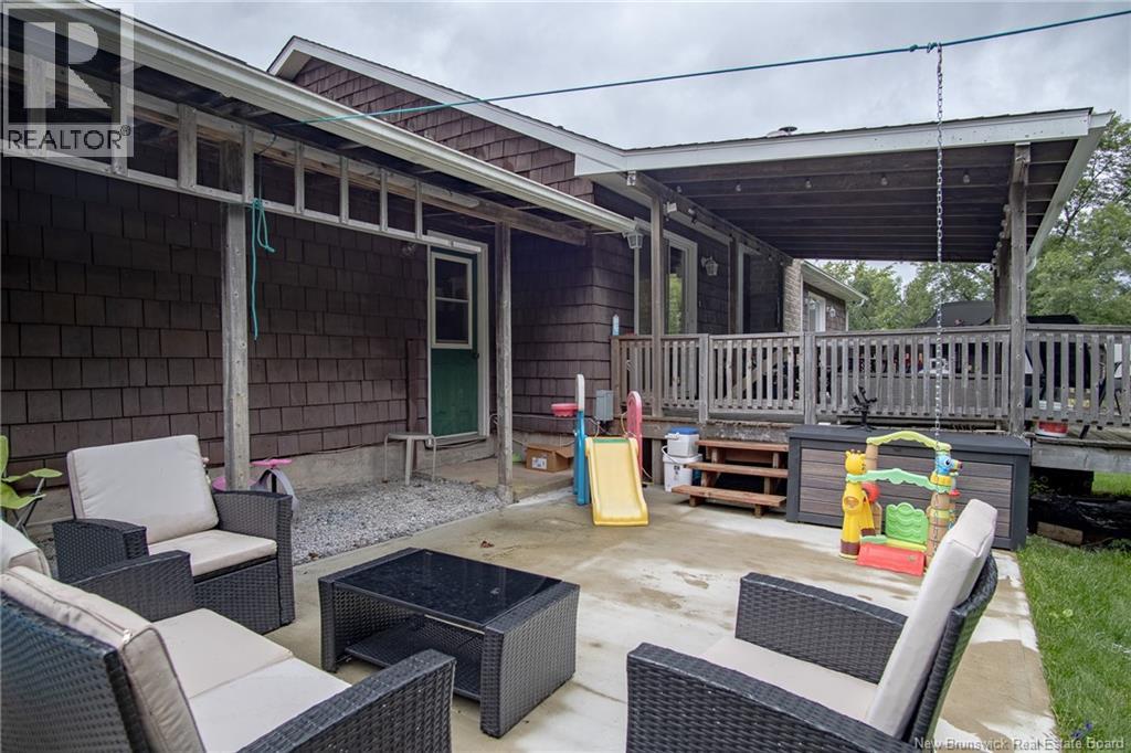 17 Lionel Drive - 38