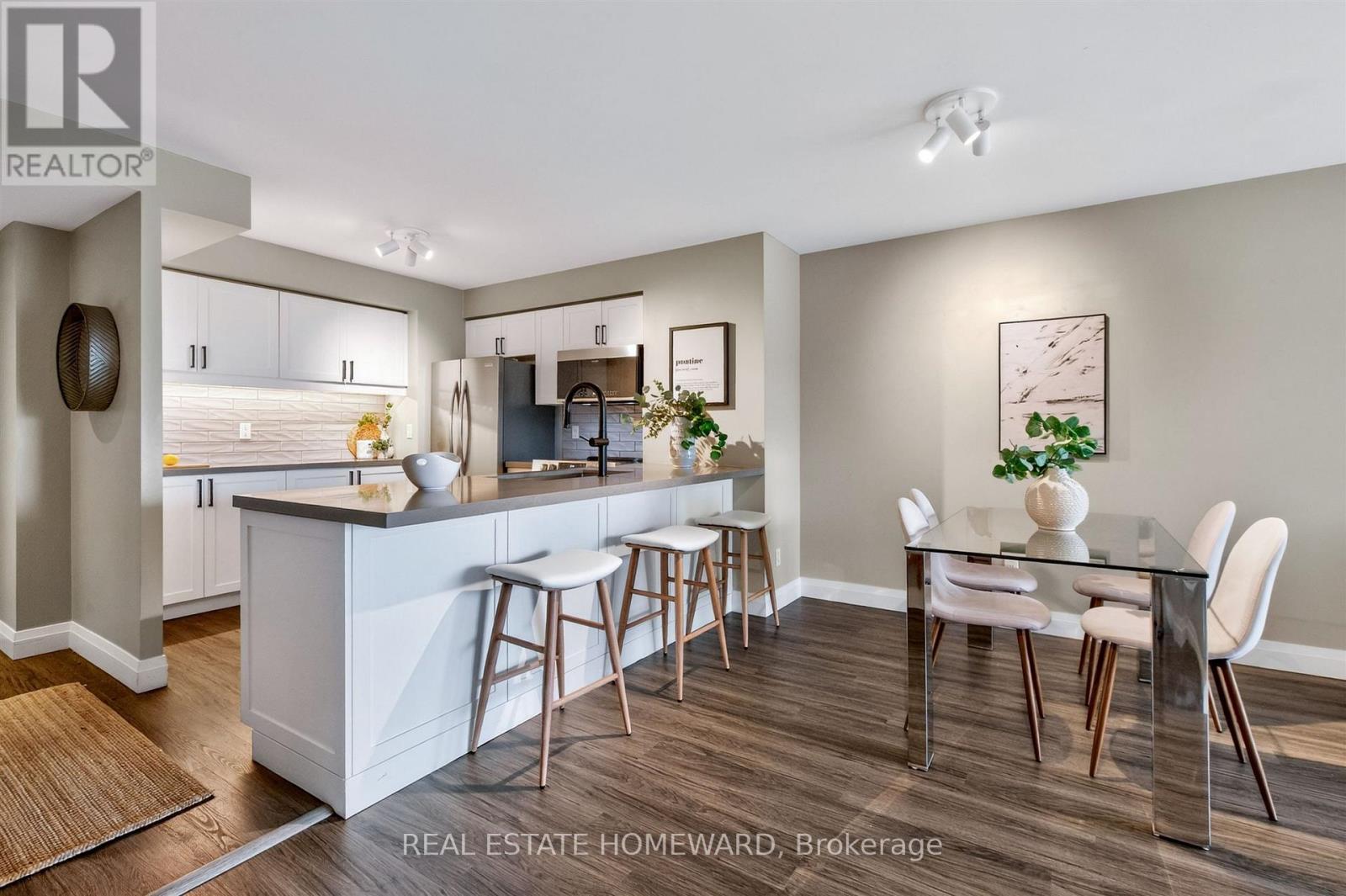#1117 410 QUEENS QUAY W - 10