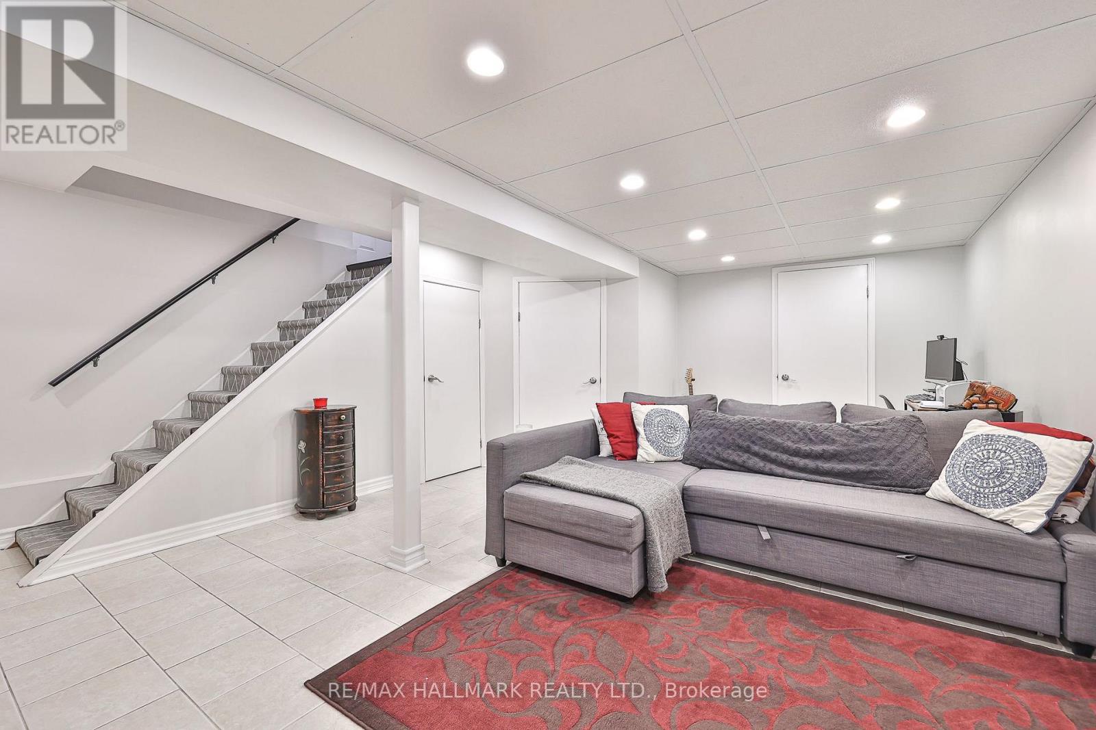 278 WOBURN AVENUE - Image 28