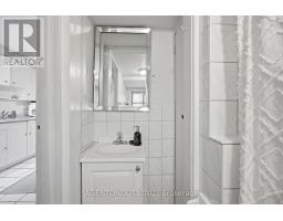 51 Perth Avenue, Toronto, ON M6R2C1 Photo 12