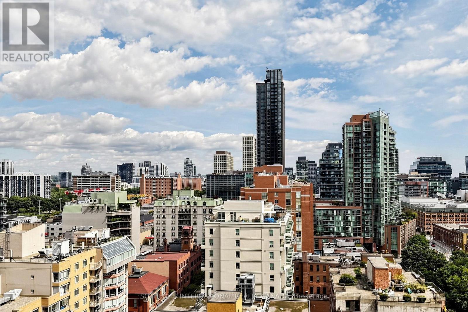 #1606 33 LOMBARD STREET - Image 27