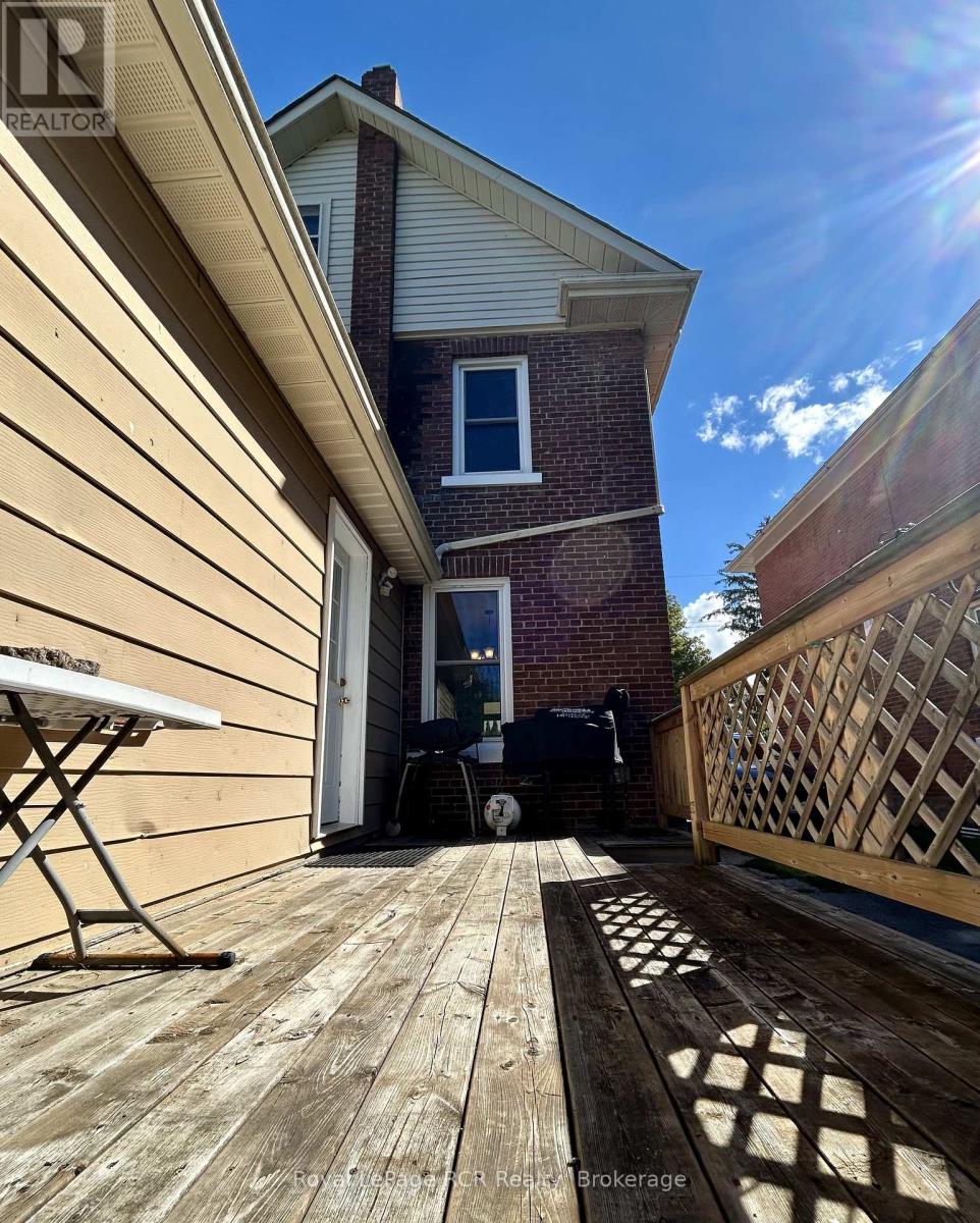 962 7TH AVENUE E - Image 16