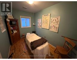 1398 Queen Street E, Toronto, ON M4L1C9 Photo 39