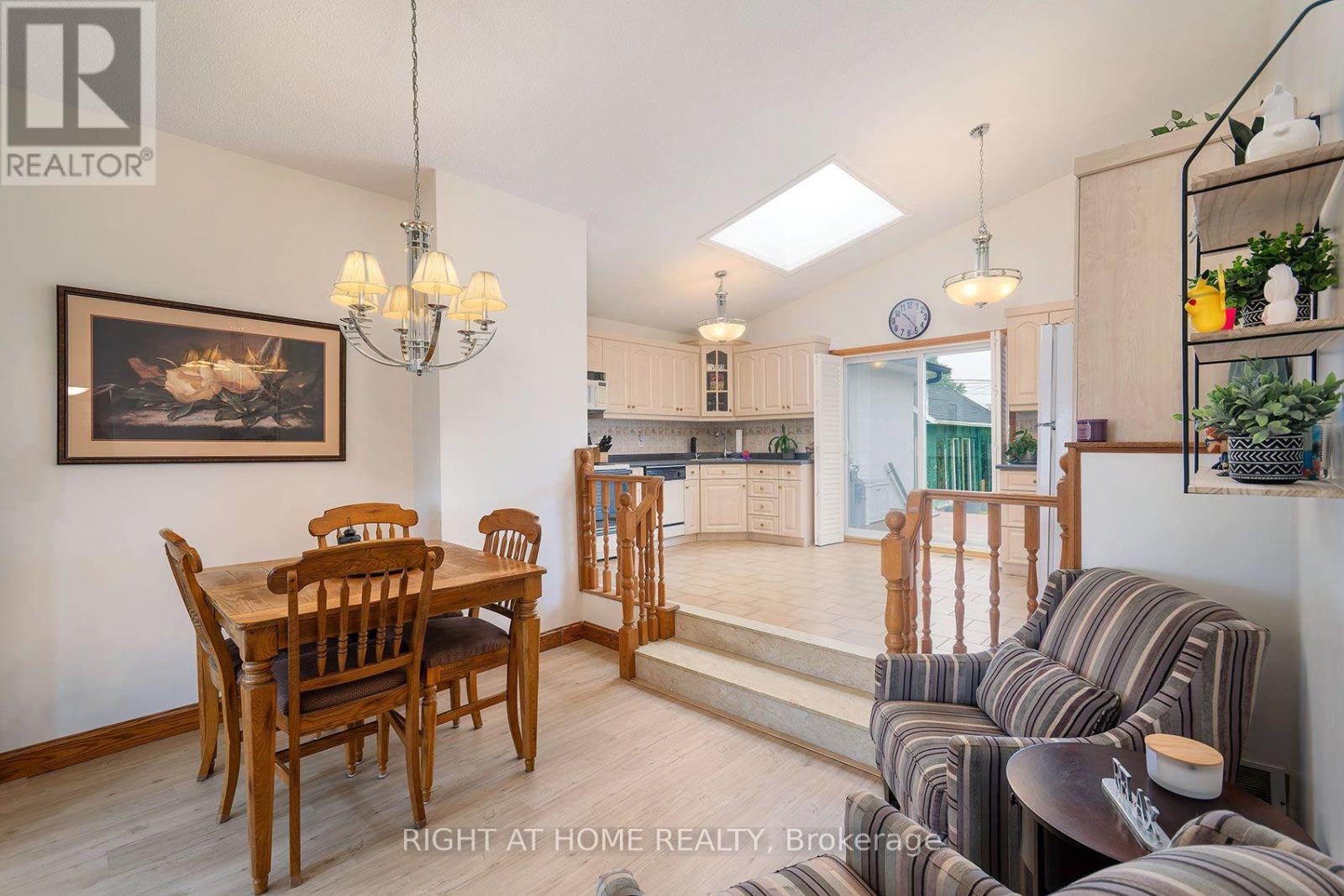 511 WOODCREST AVENUE - 14