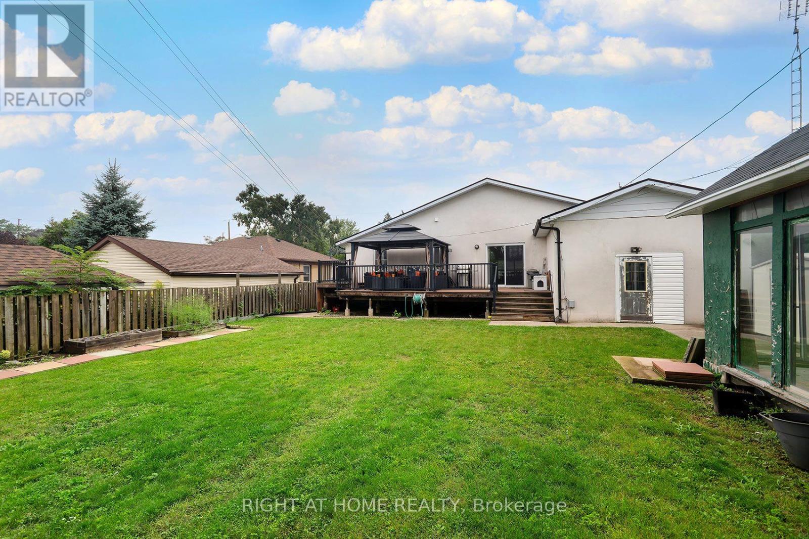 511 WOODCREST AVENUE - 42