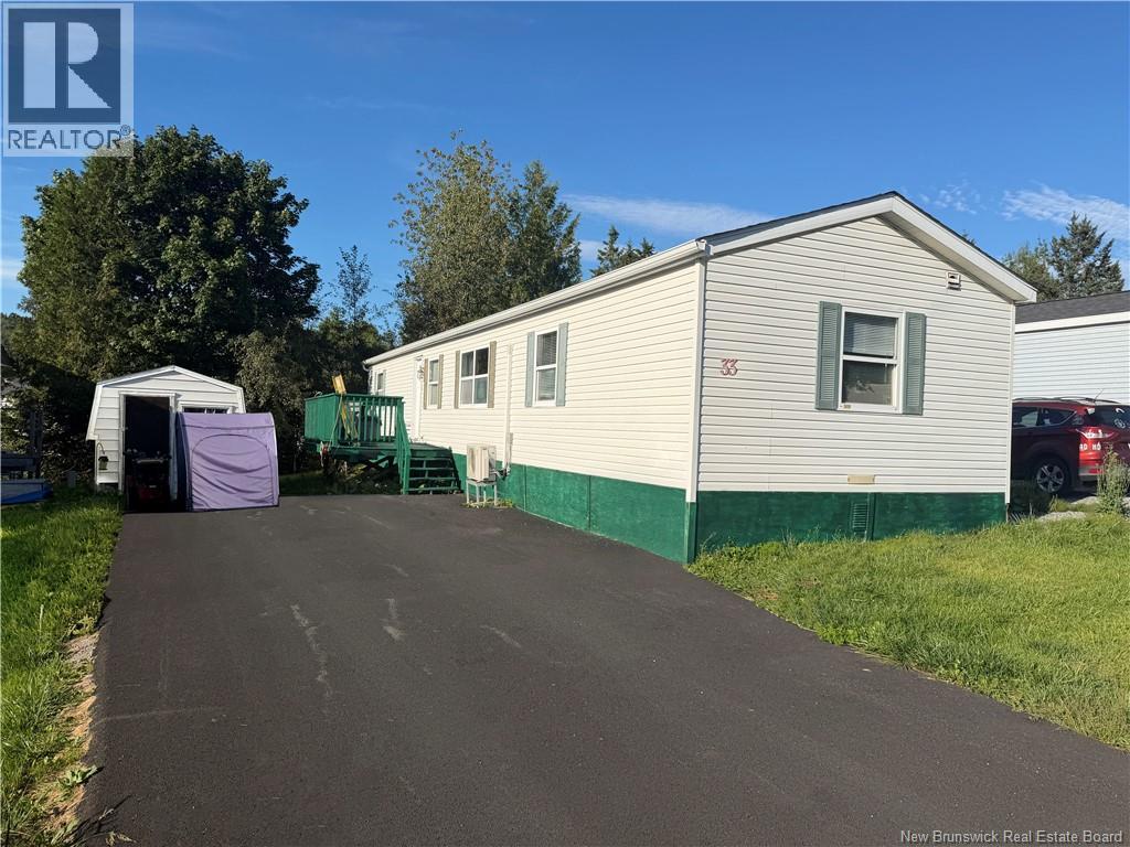 33 Glenview Drive - 1
