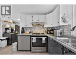 33 Glenview Drive, photo 5