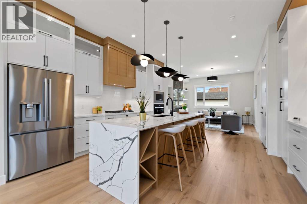 8106 47 Avenue NW, Bowness, Calgary photo 5