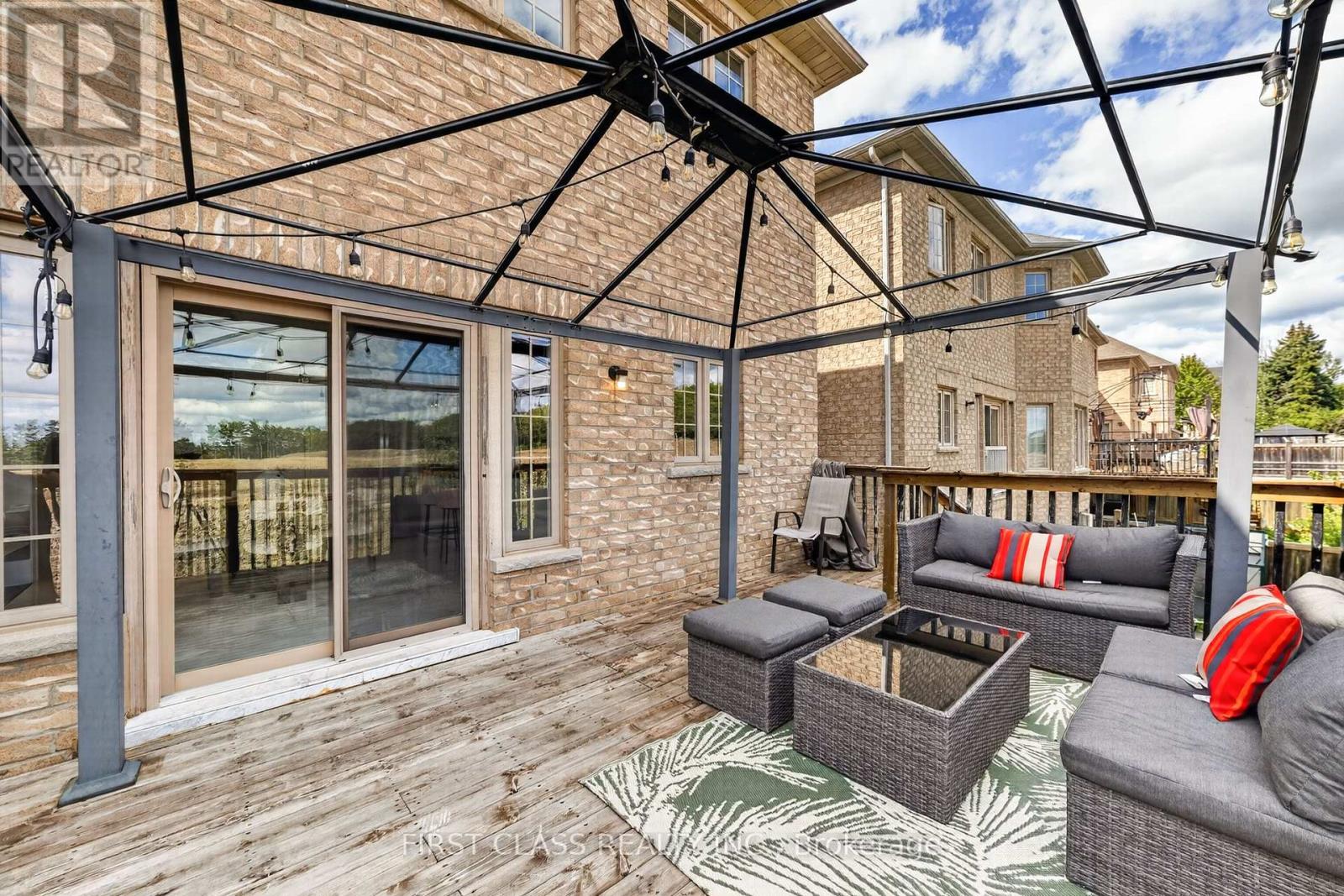 23 LADY KAREN CRESCENT - 17