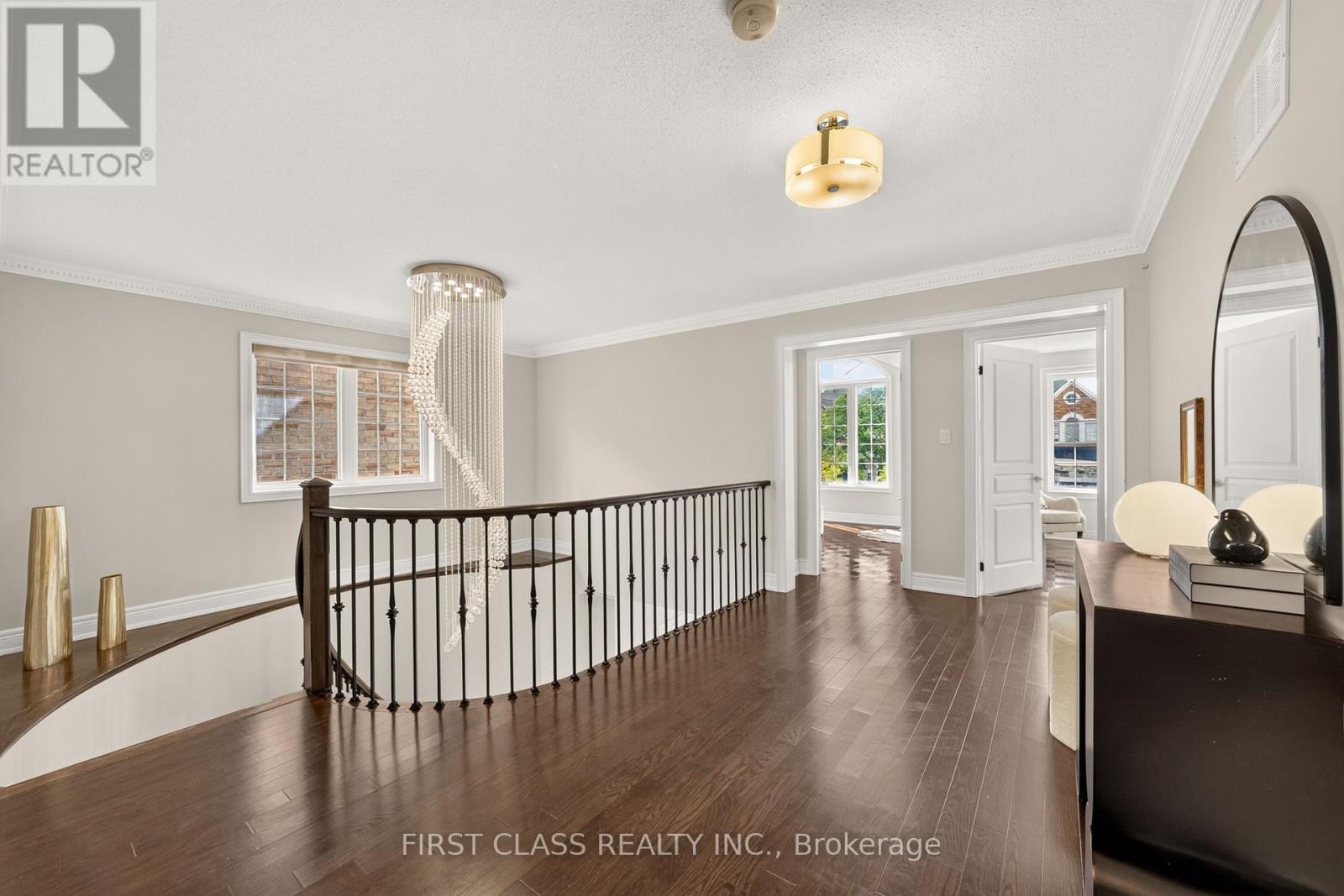 23 LADY KAREN CRESCENT - 19
