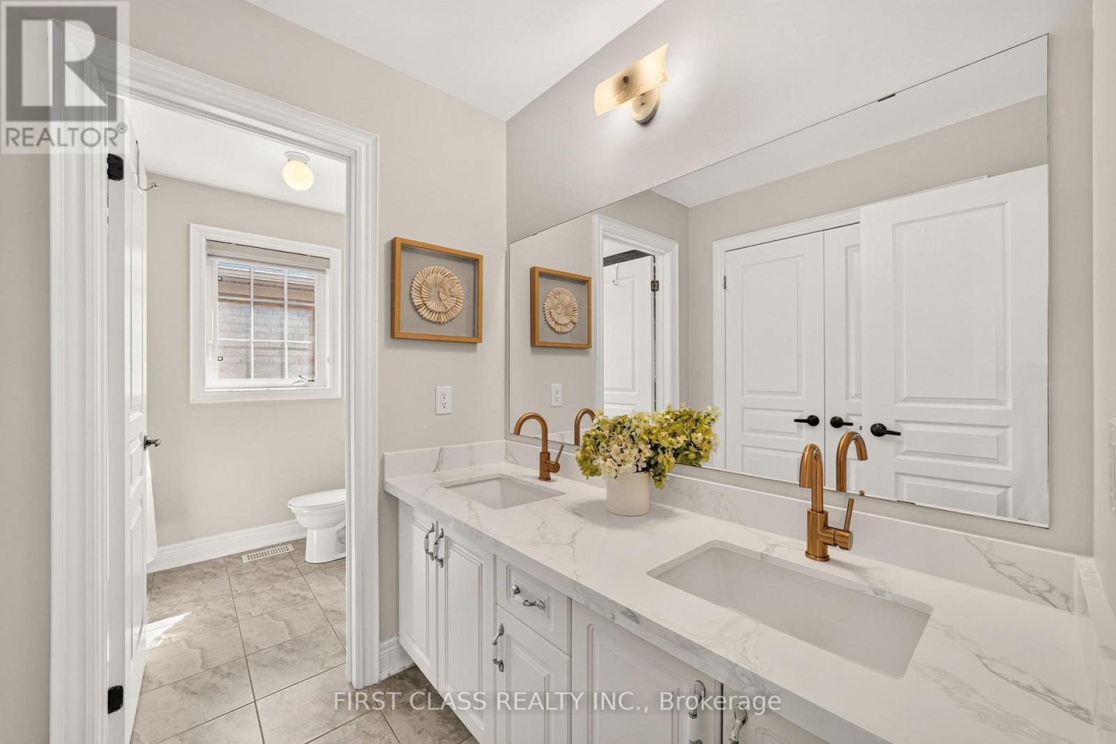 23 LADY KAREN CRESCENT - 34