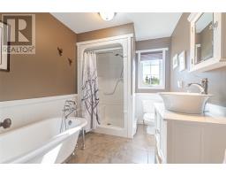 553 Beachy Cove Road thumbnail 23