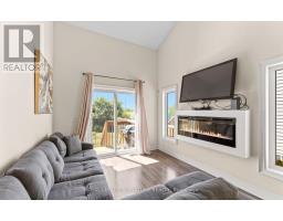 301 Atkinson Street, Clearview, ON L0M1S0 Photo 15