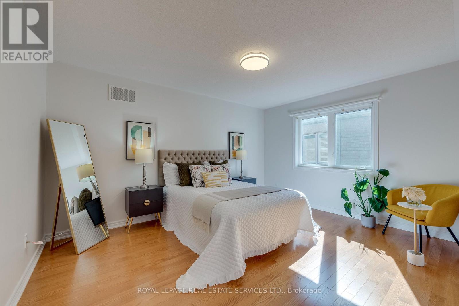 2346 SALCOME DRIVE - Image 28