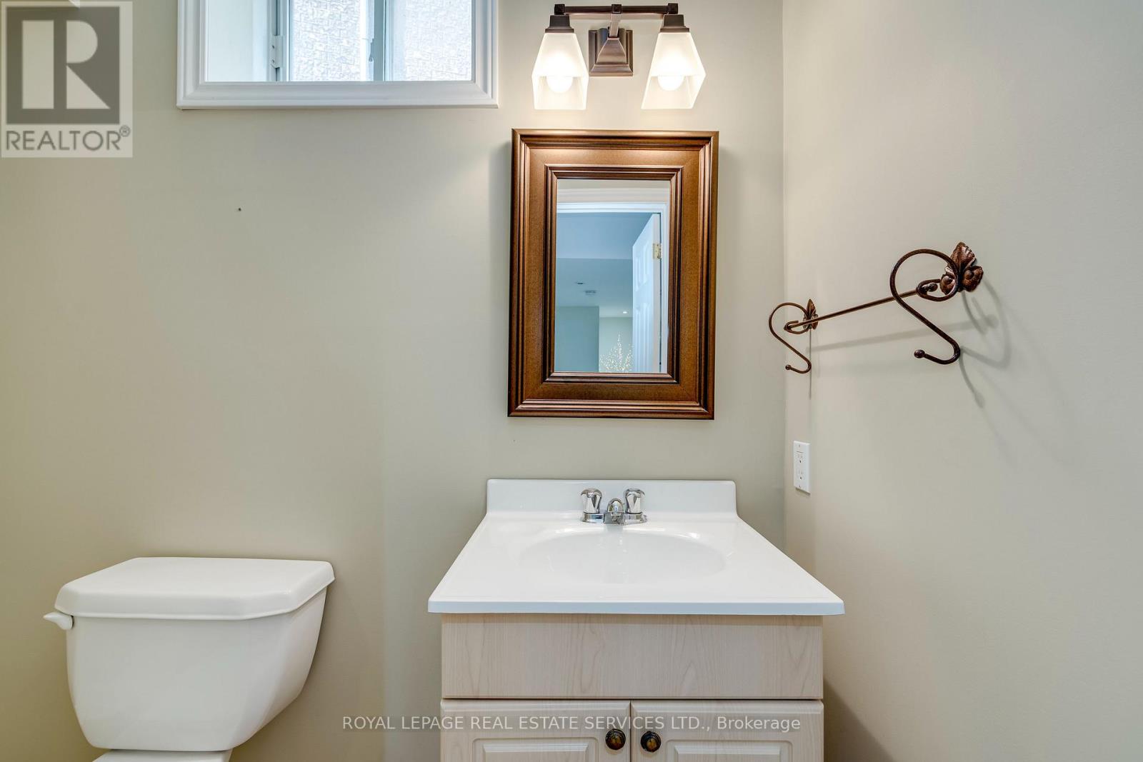 2346 SALCOME DRIVE - Image 35
