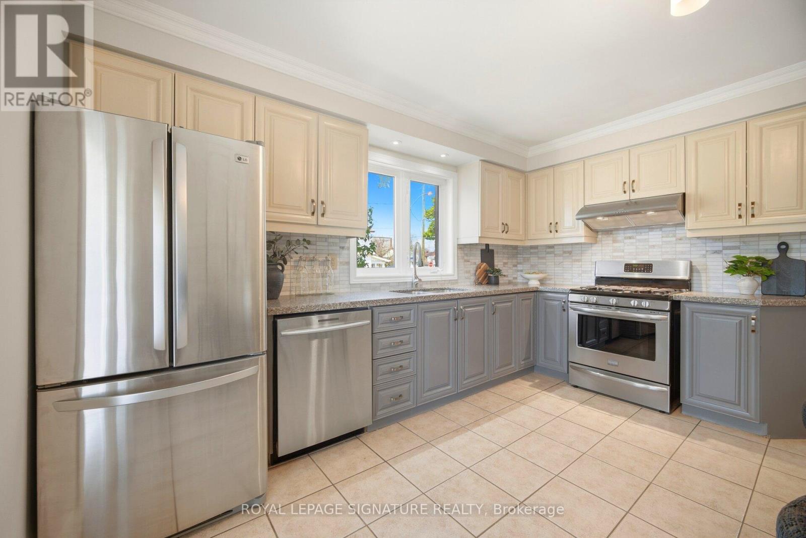 189 AILEEN AVENUE - 15