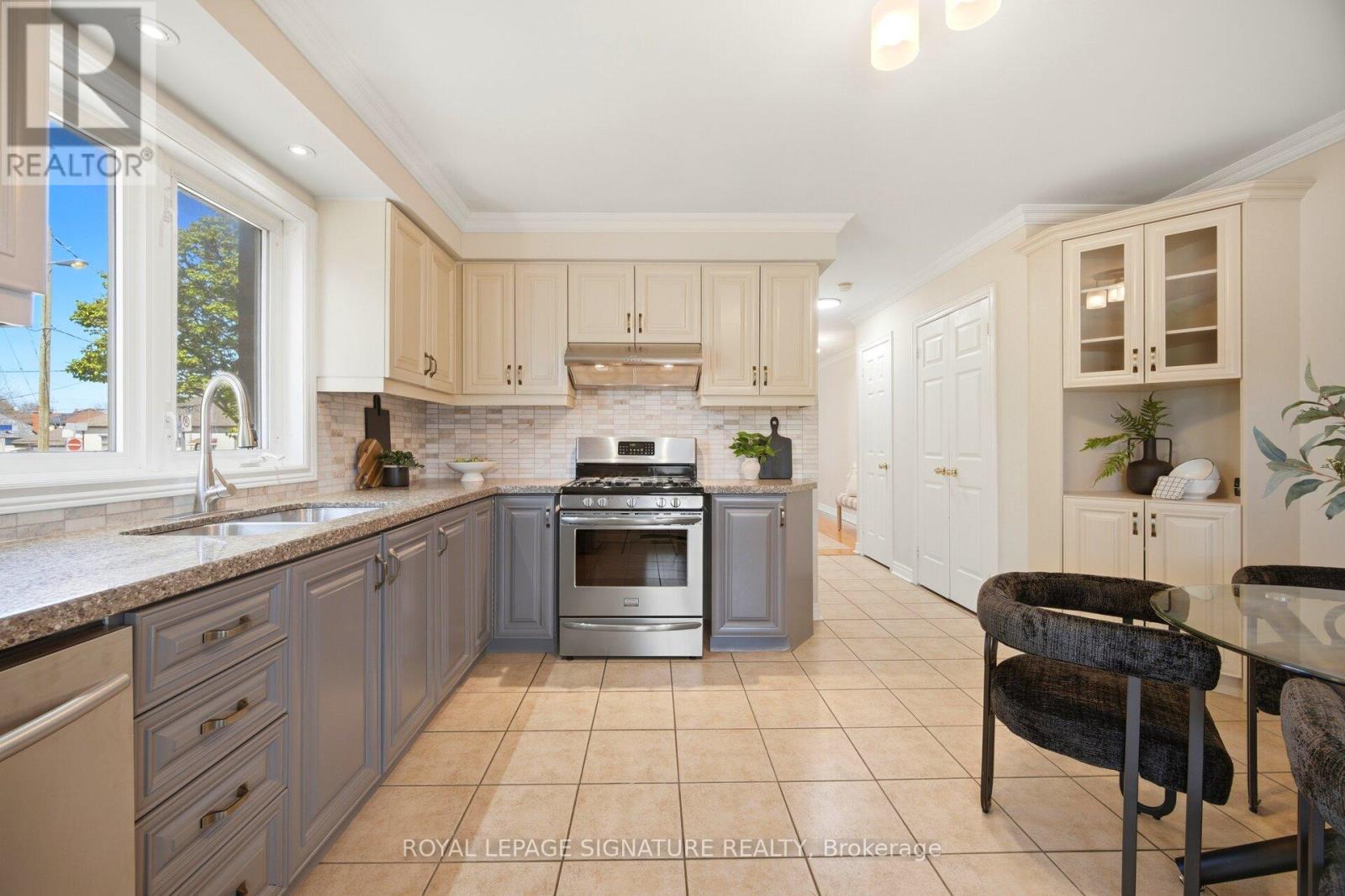 189 AILEEN AVENUE - 16