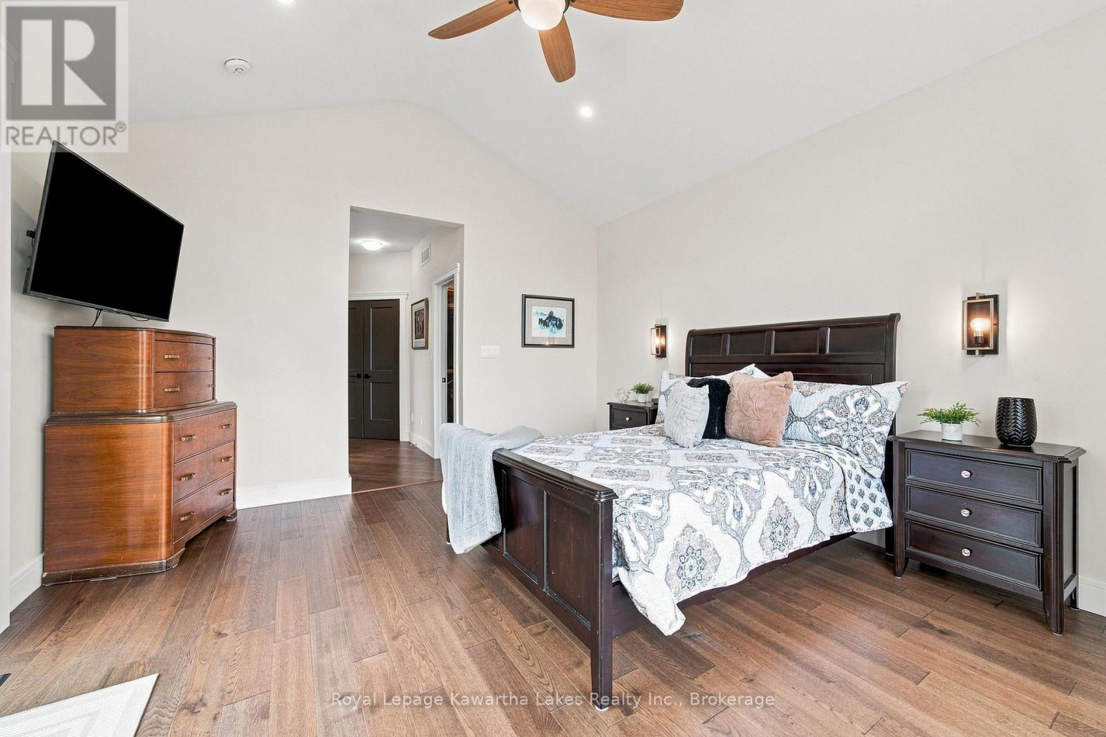 32 MCLARENS CREEK ROAD - Image 21