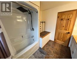 8 John Street, Ear Falls, ON P0V1T0 Photo 15