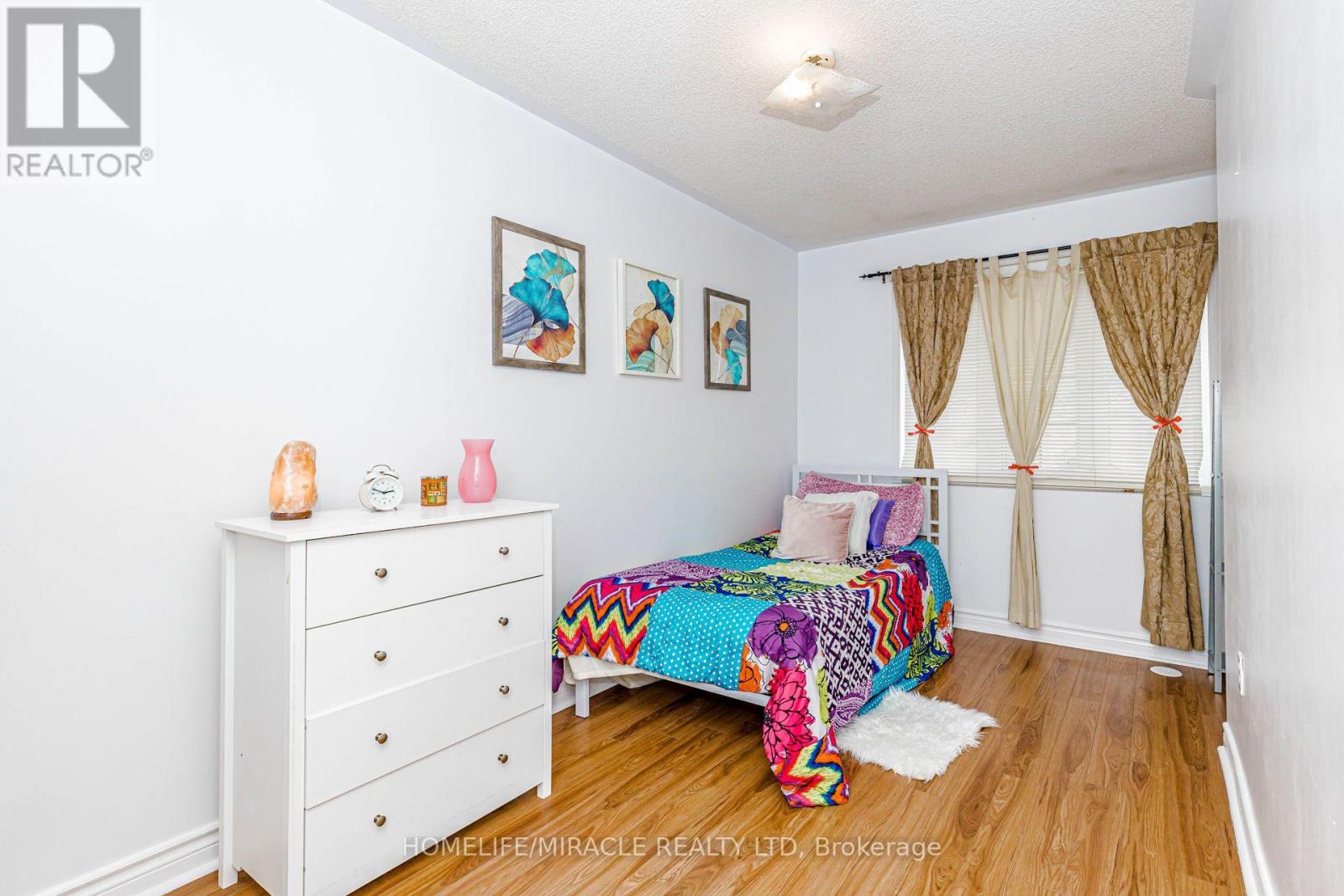 #106 601 SHORELINE DRIVE - 37