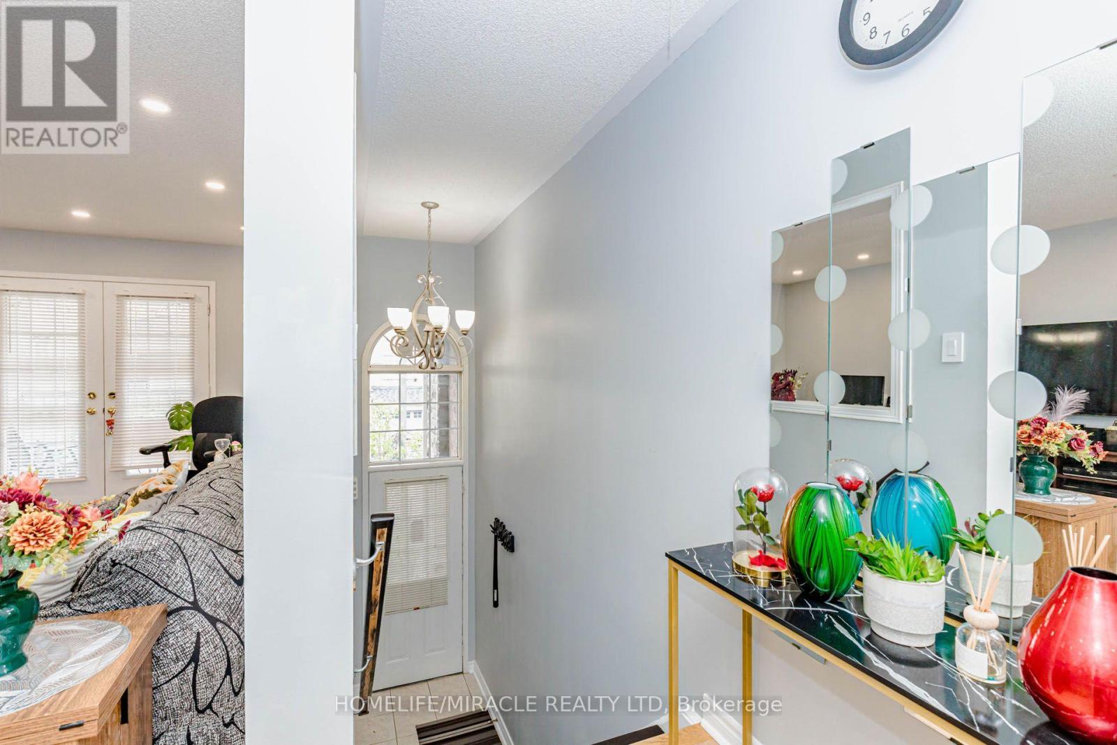 Photo of 106 - 601 SHORELINE DRIVE