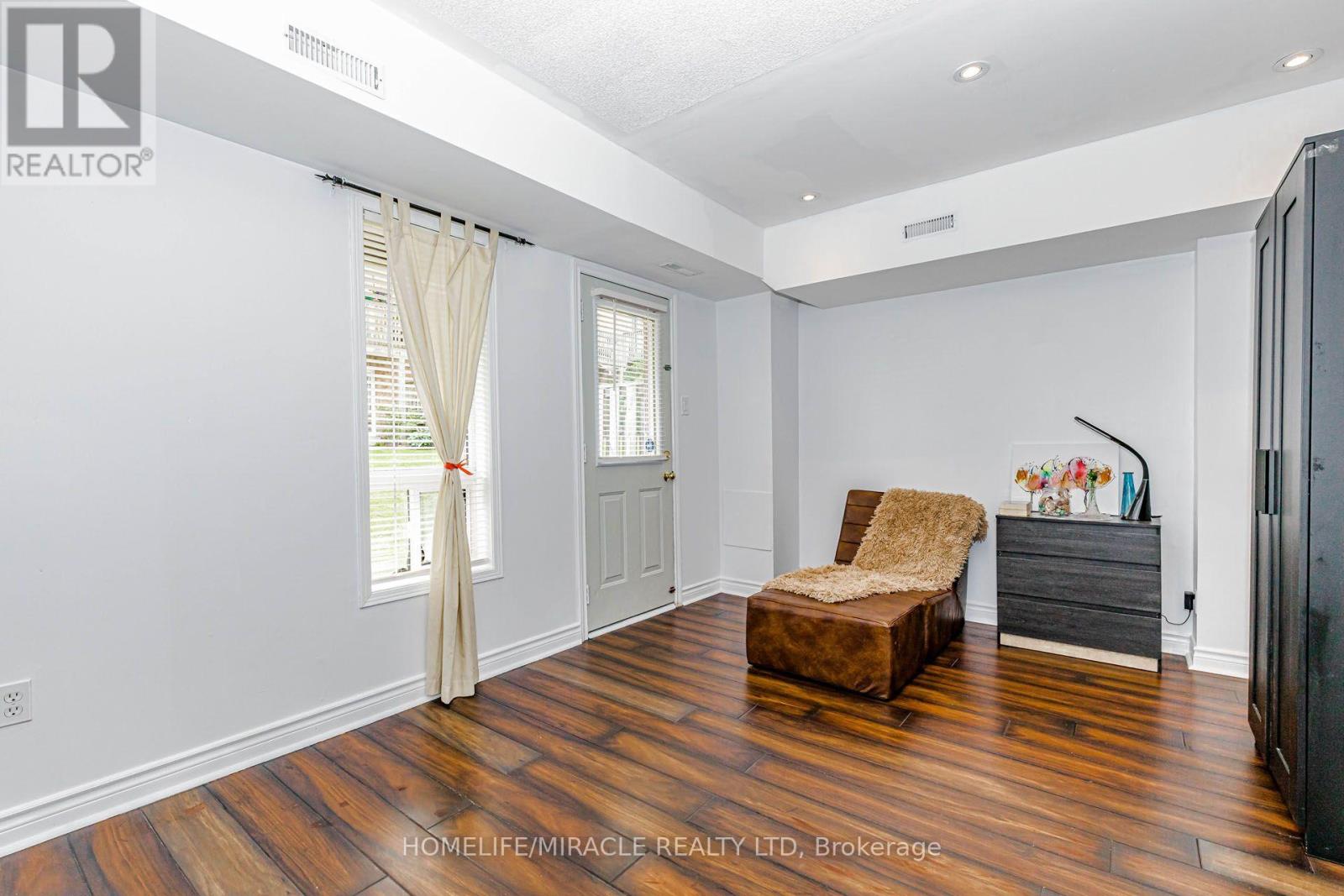 #106 601 SHORELINE DRIVE - 45