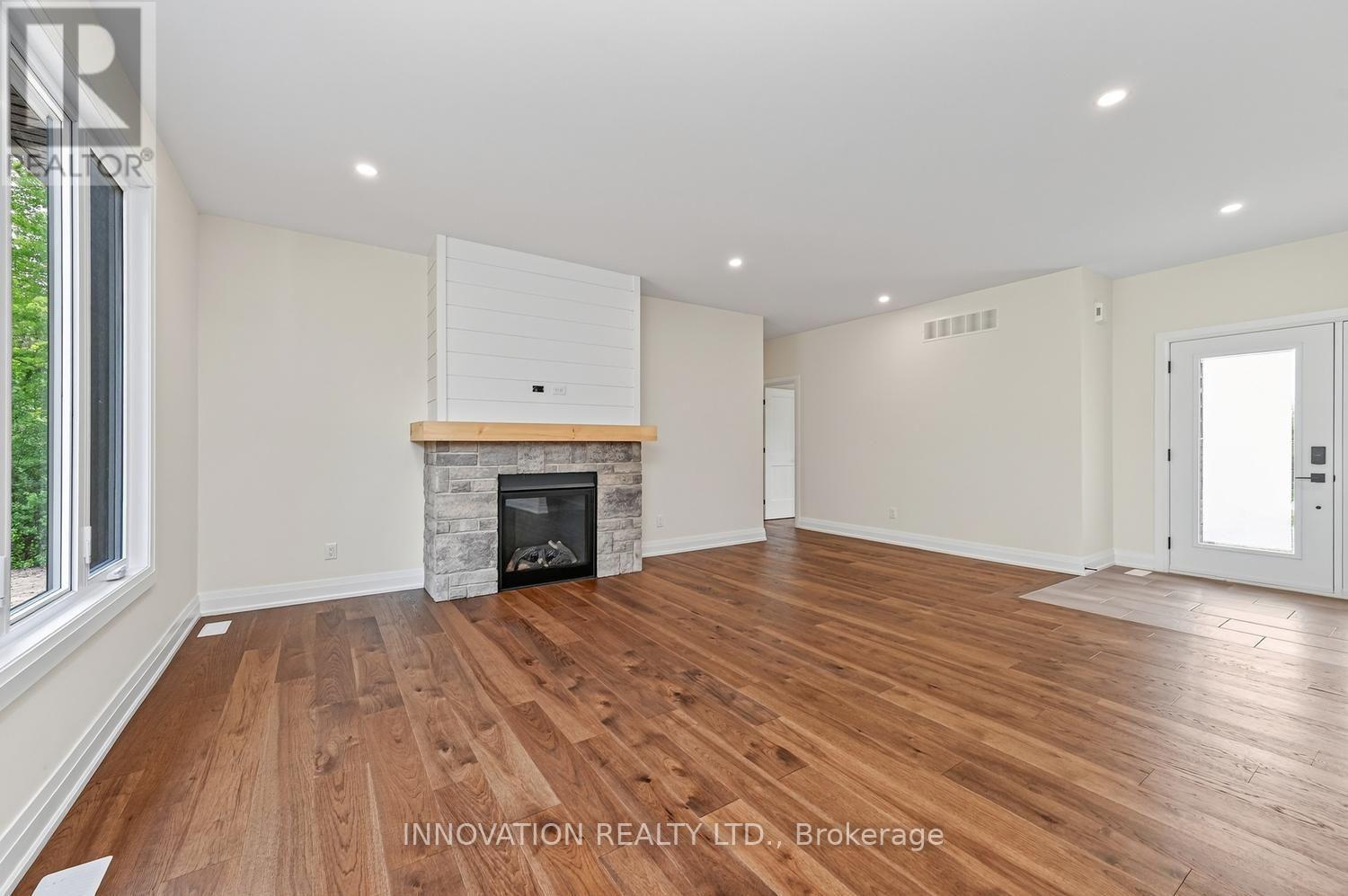 3249 ELIZABETH STREET, Ottawa — photo 9