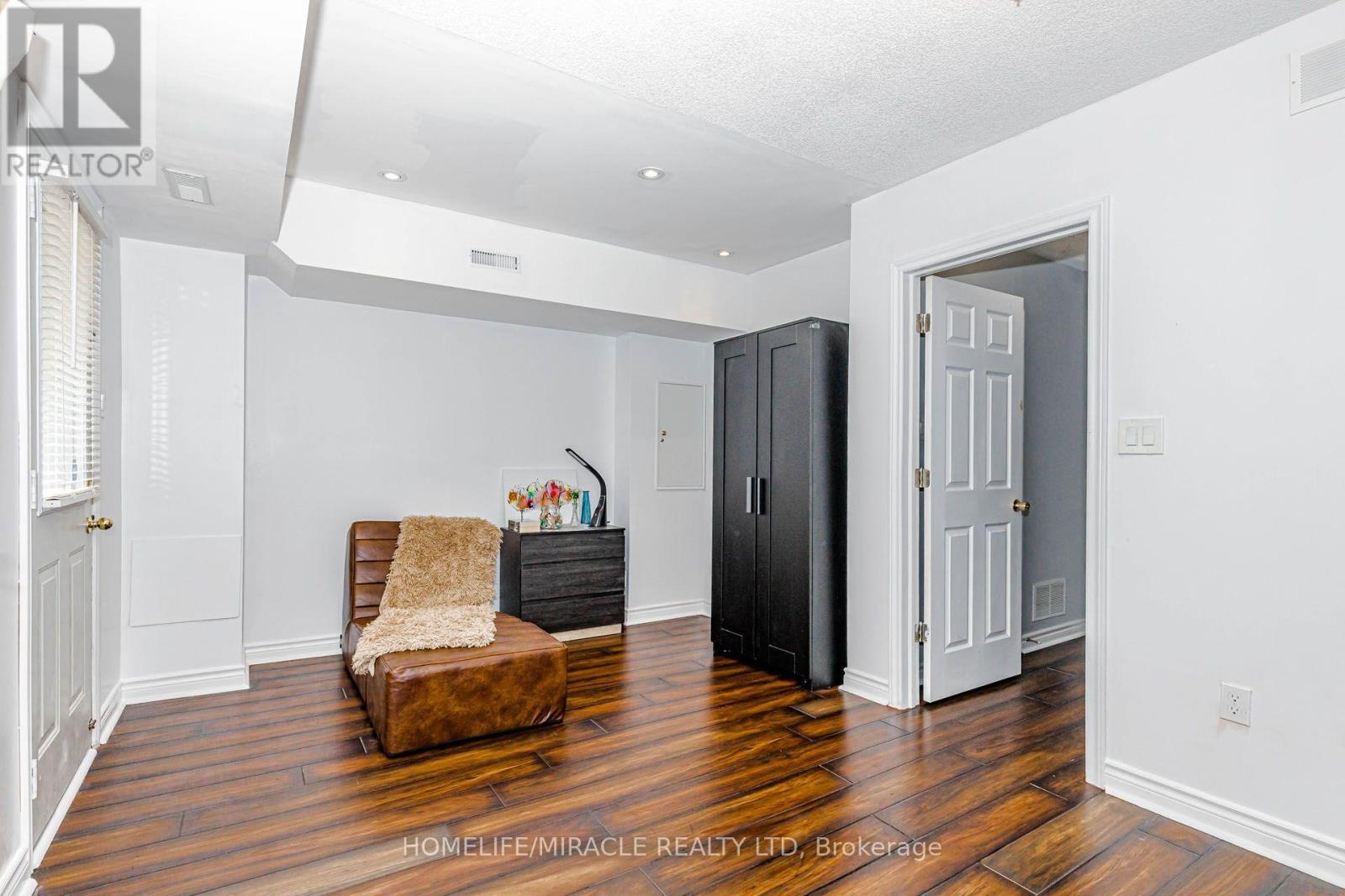 #106 601 SHORELINE DRIVE - 43