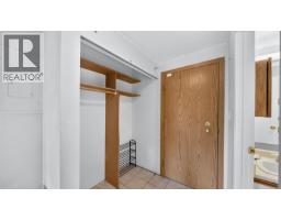 201 1560 Hillside Ave, Victoria, BC V8T5B8 Photo 16