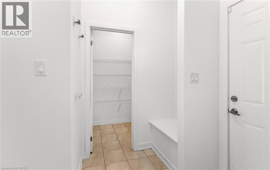 32 REBECCA Way - 23