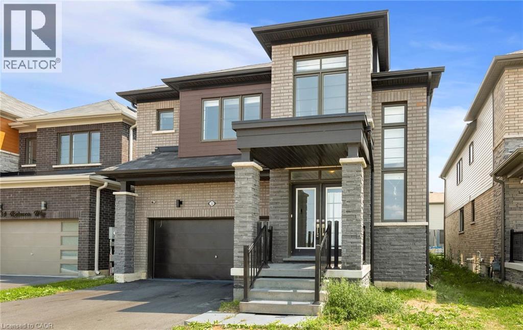 32 REBECCA Way, Caledonia — photo 2