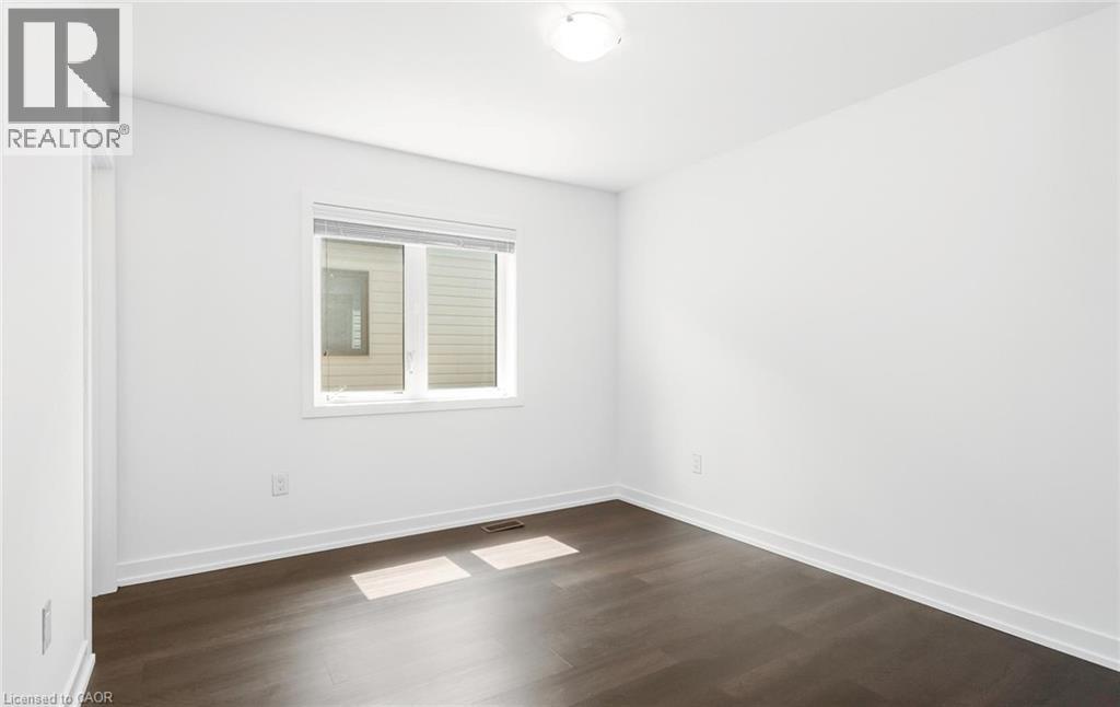 32 REBECCA Way - 31