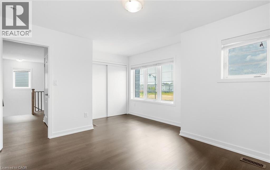 32 REBECCA Way - 35