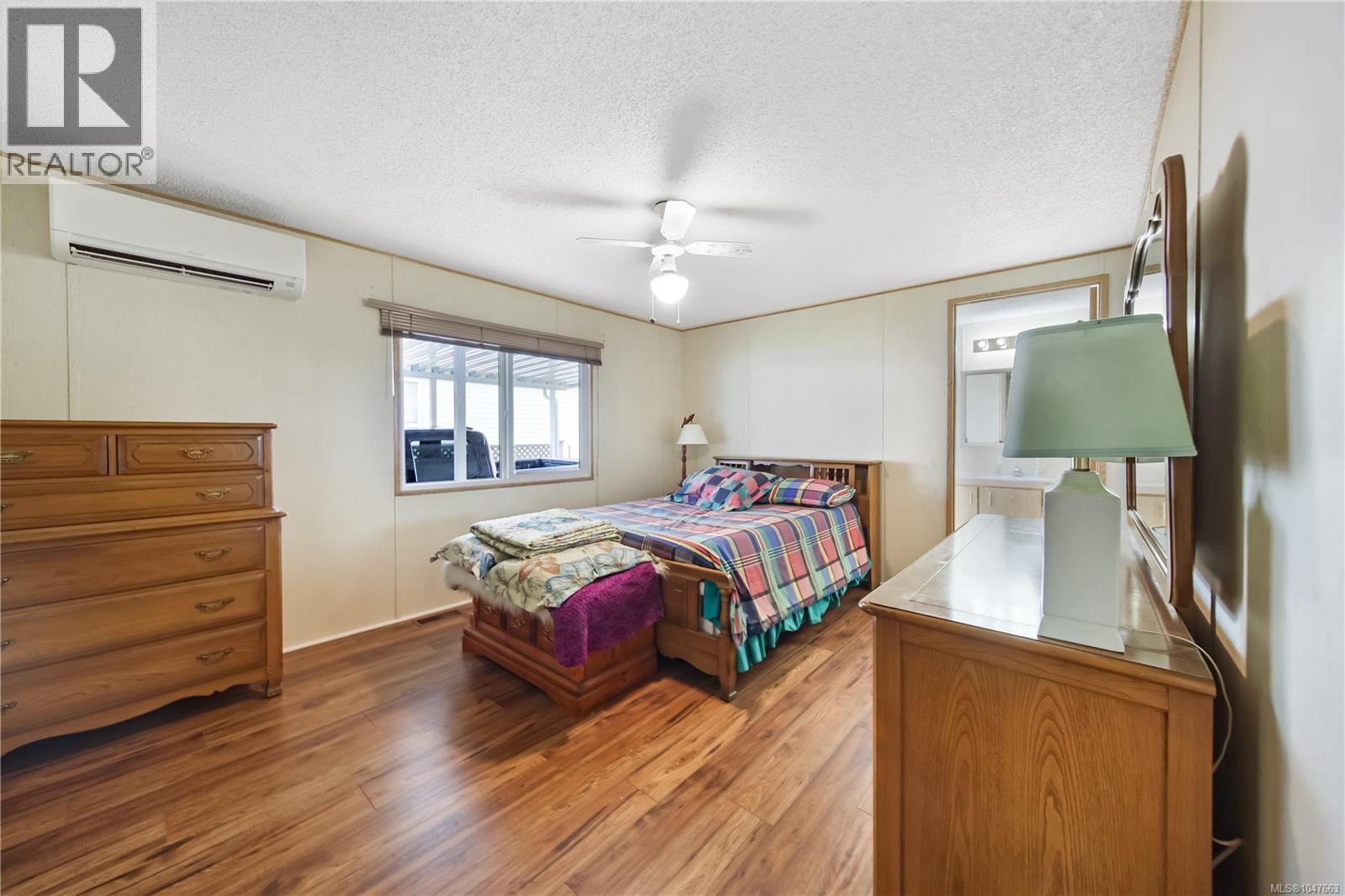 #20 4935 Broughton St - Image 20