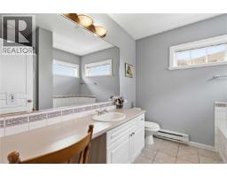 Entrance - 4 4073 Blackberry Lane, Saanich, BC V8X5J5 Photo 13