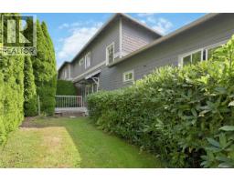 4 4073 Blackberry Lane, Saanich, BC V8X5J5 Photo 26