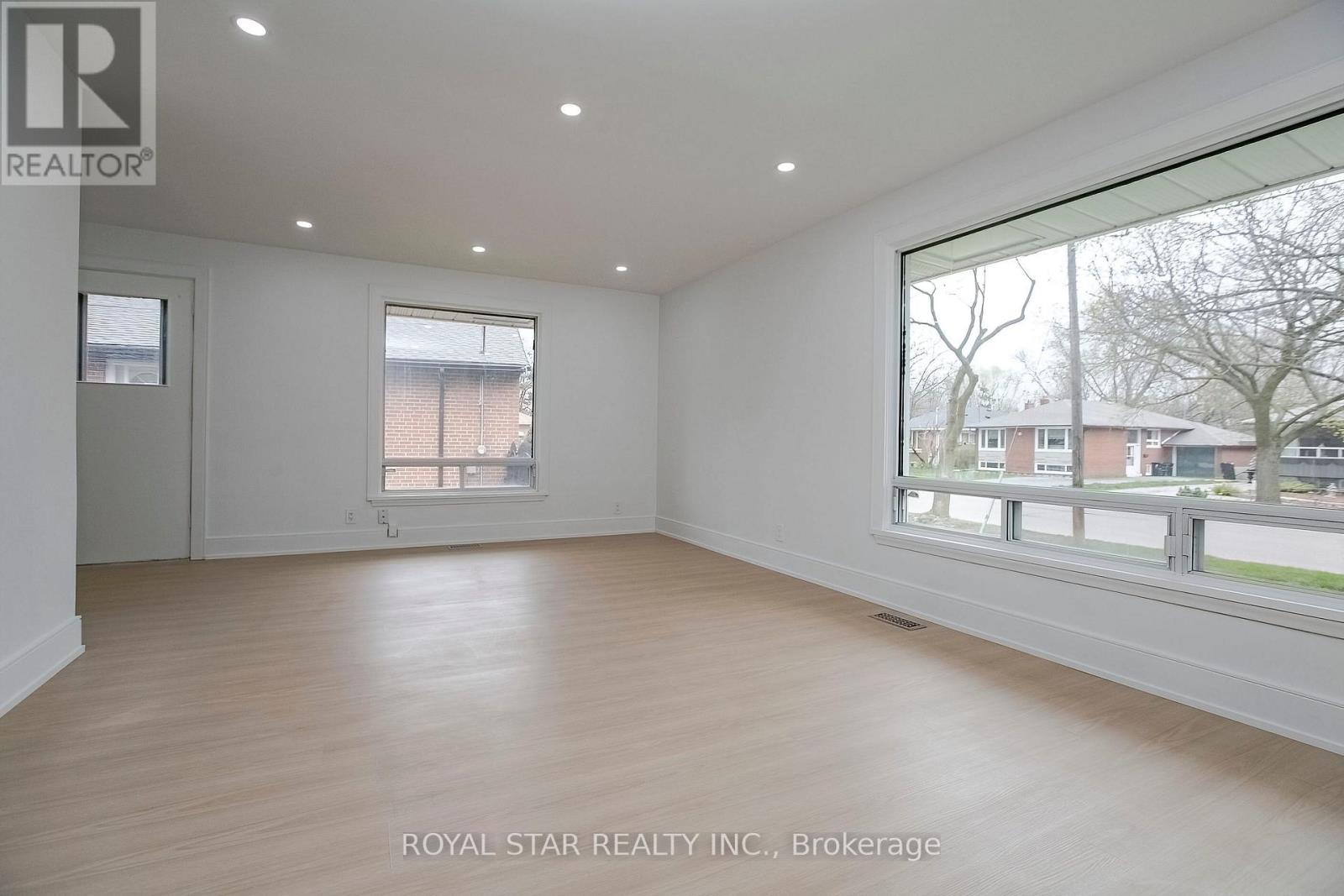 UPPER - 114 WINCOTT DRIVE, Toronto (Kingsview Village-The Westway) — photo 6