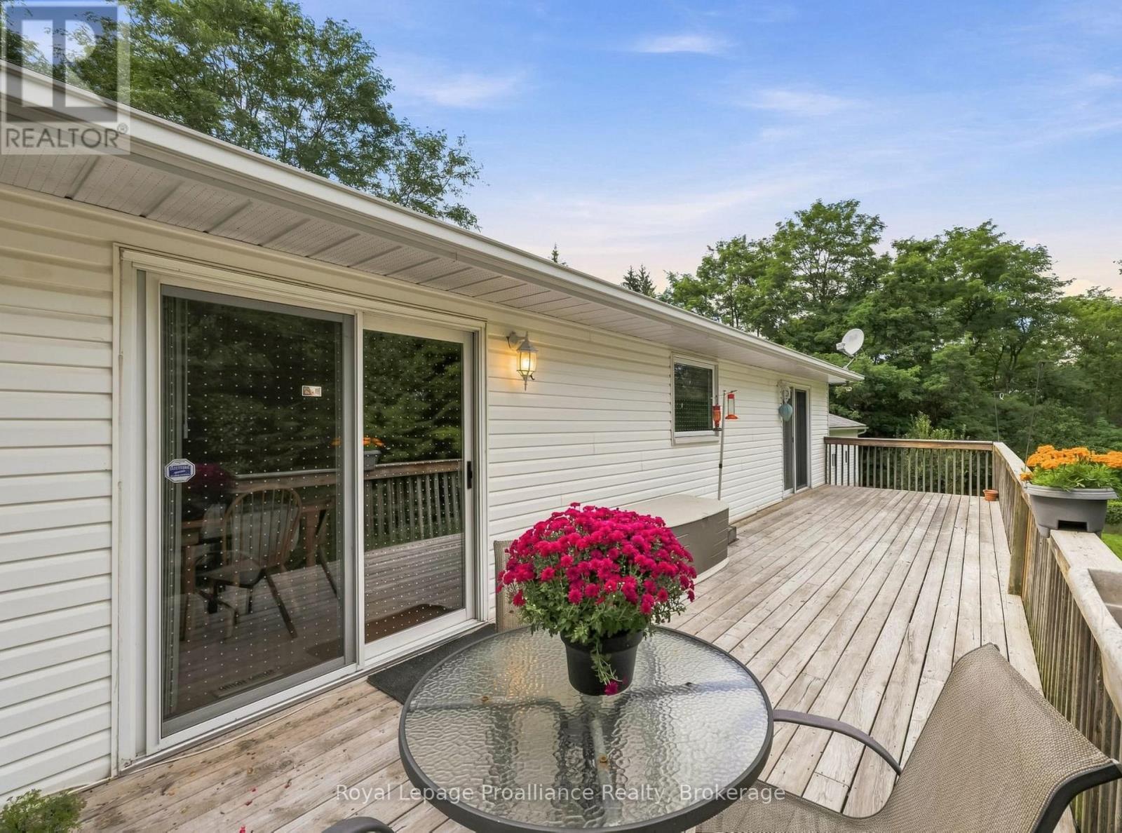 1528 PINEWOOD SCHOOL ROAD - 13