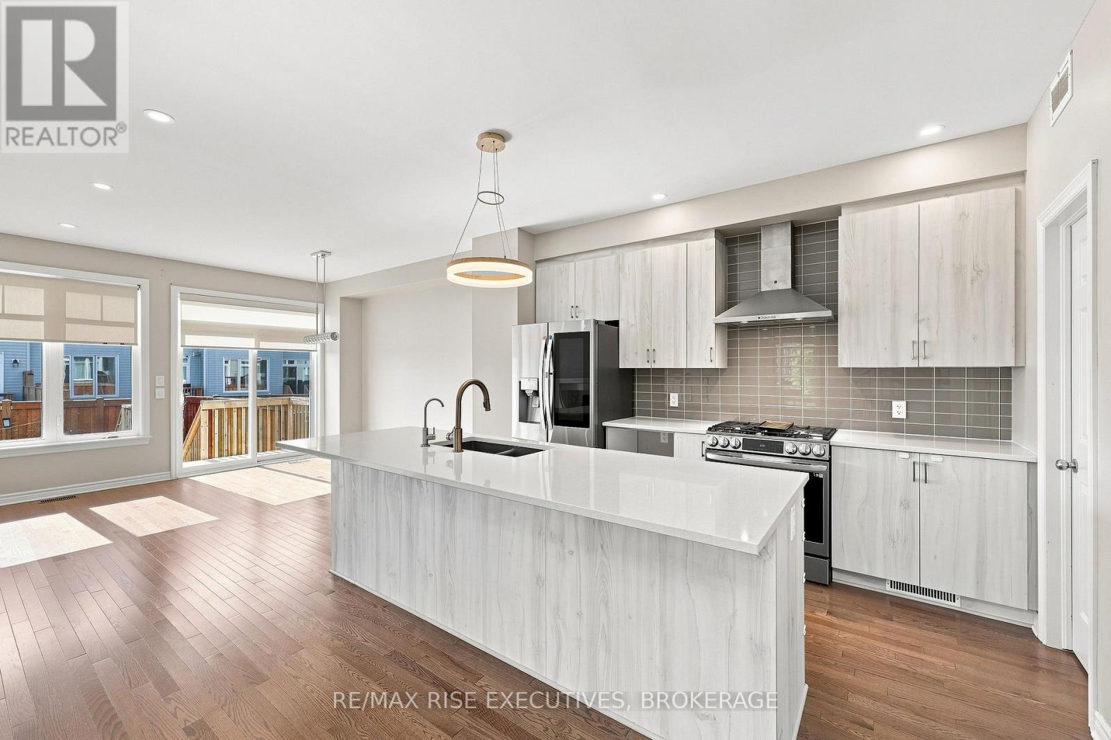 1355 DEMERS AVENUE - 10