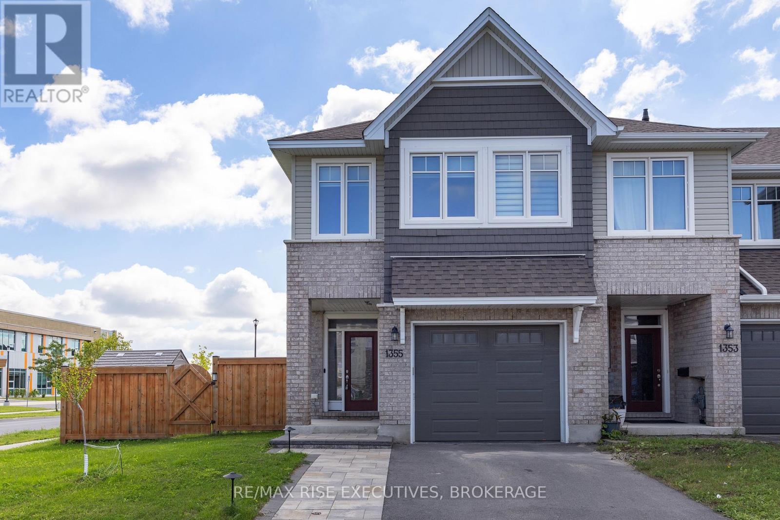 1355 DEMERS AVENUE, Kingston (East Gardiners Rd) — photo 3
