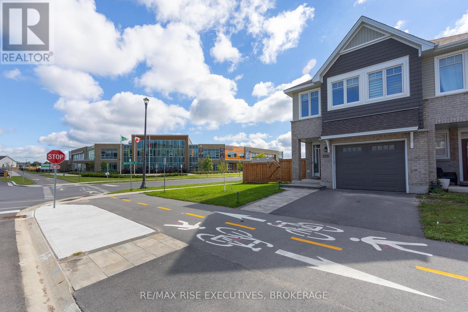 1355 DEMERS AVENUE, Kingston (East Gardiners Rd) — photo 4