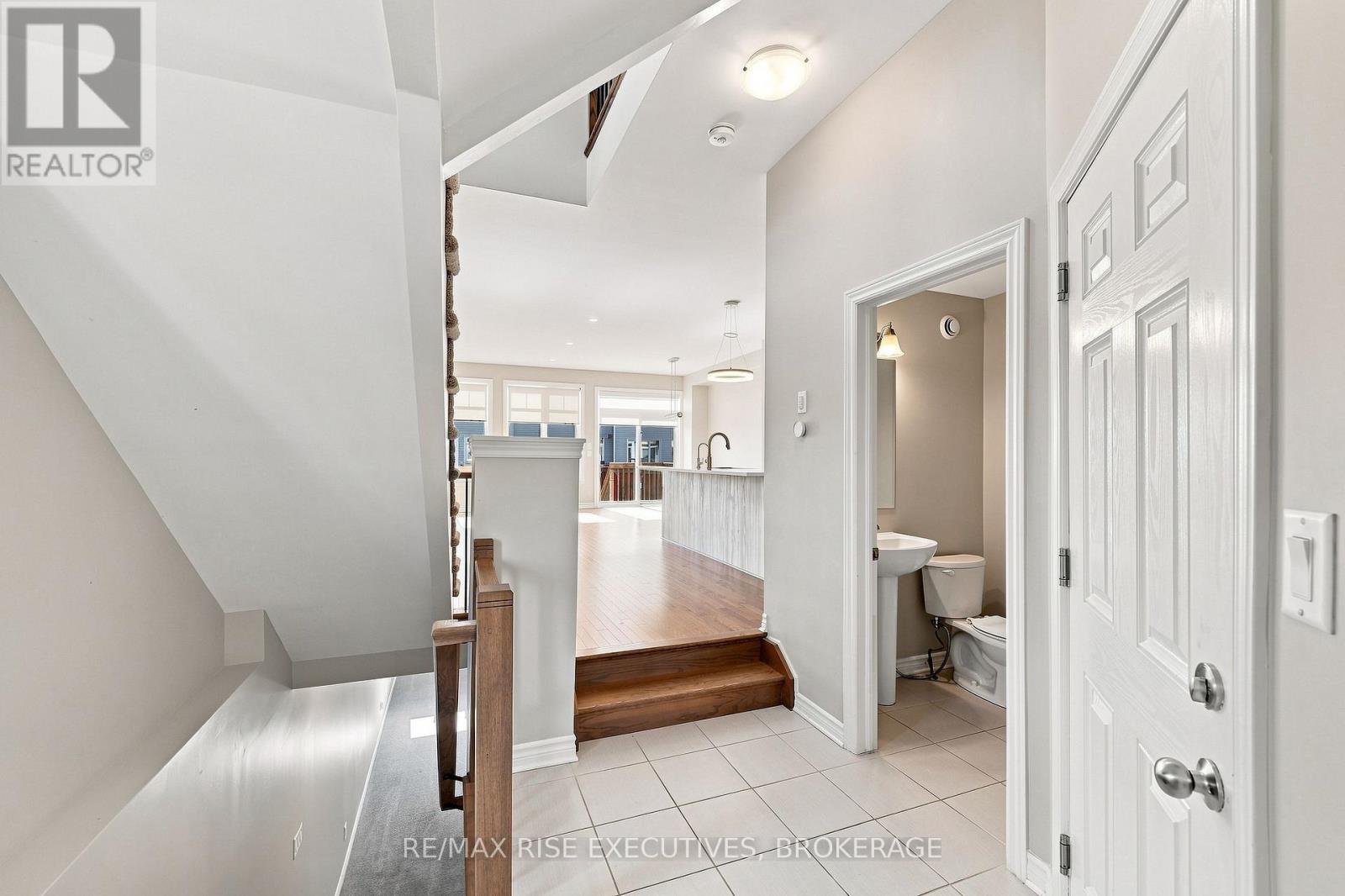 1355 DEMERS AVENUE, Kingston (East Gardiners Rd) — photo 7