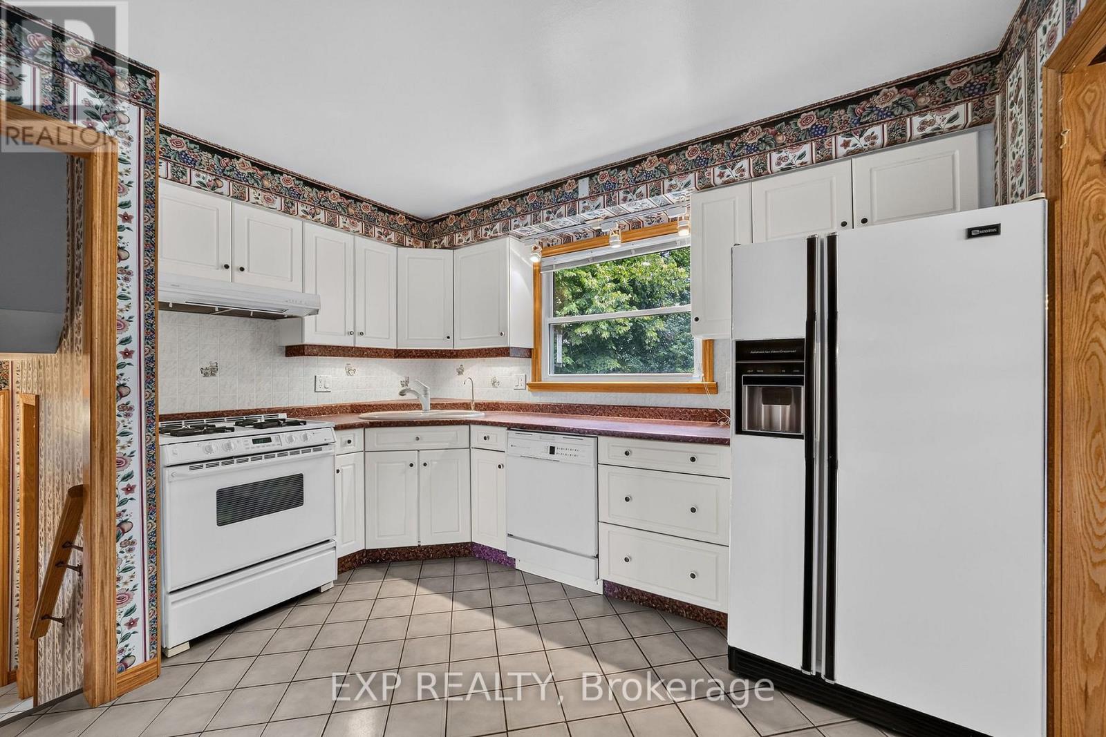 47 GLENBURNIE CRESCENT - Image 10