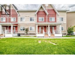 716, 32 Red Embers Parade NE - photo 1