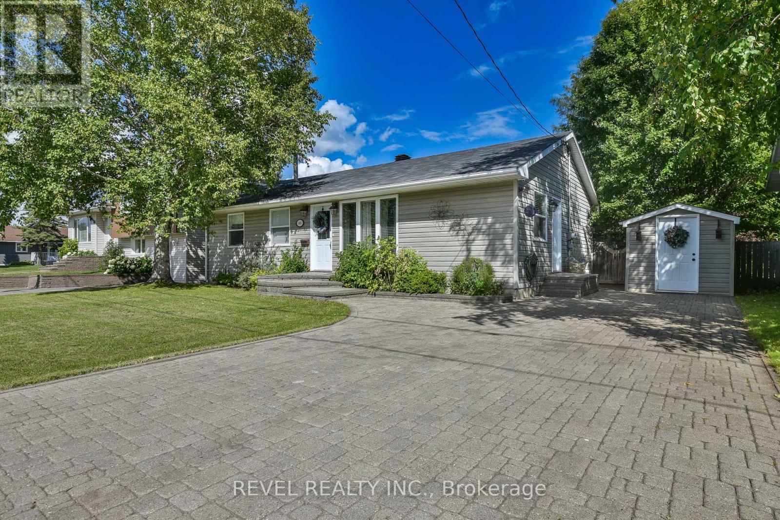 568 TAMARACK STREET - 2