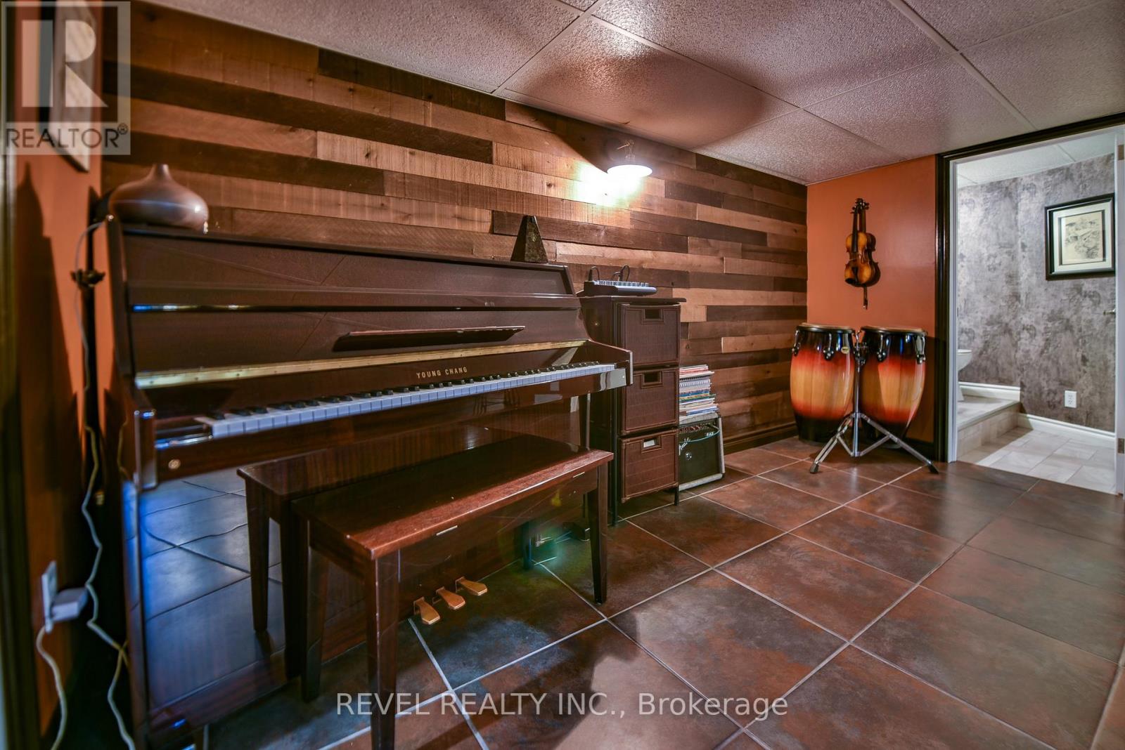 568 TAMARACK STREET - Image 41