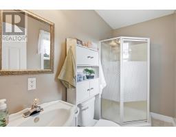 26 Finn Avenue thumbnail 16