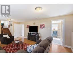 26 Finn Avenue thumbnail 19