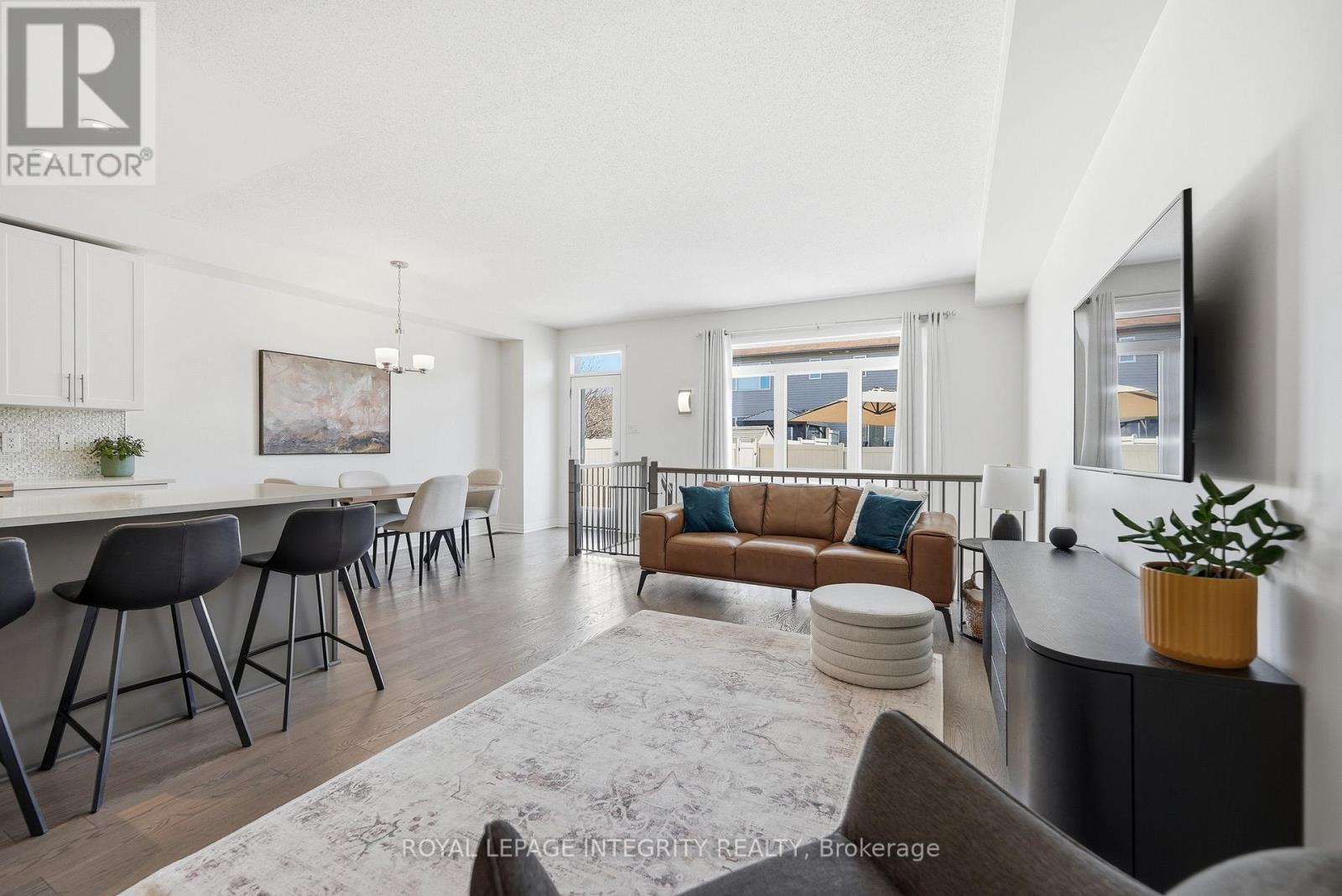 3 Bed, 3 Bath House for Sale in Ottawa – 256 GOSSAMER STREET, Ottawa – MLS# X13752206 - Image 15