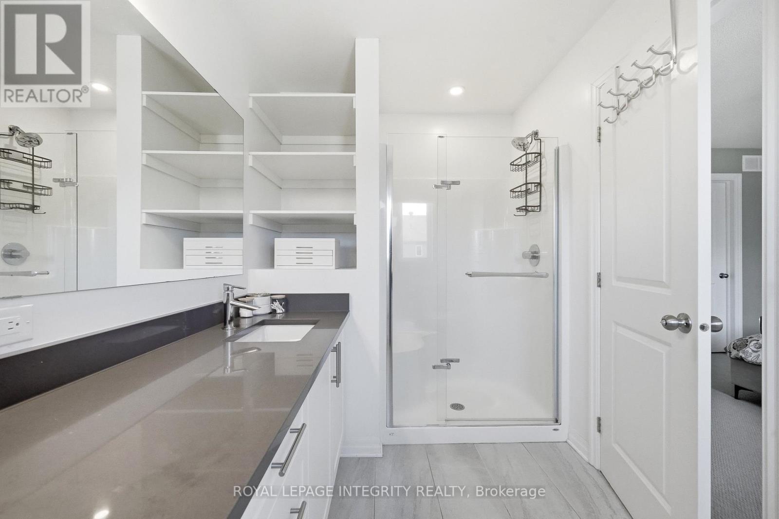 3 Bed, 3 Bath House for Sale in Ottawa – 256 GOSSAMER STREET, Ottawa – MLS# X13752206 - Image 22